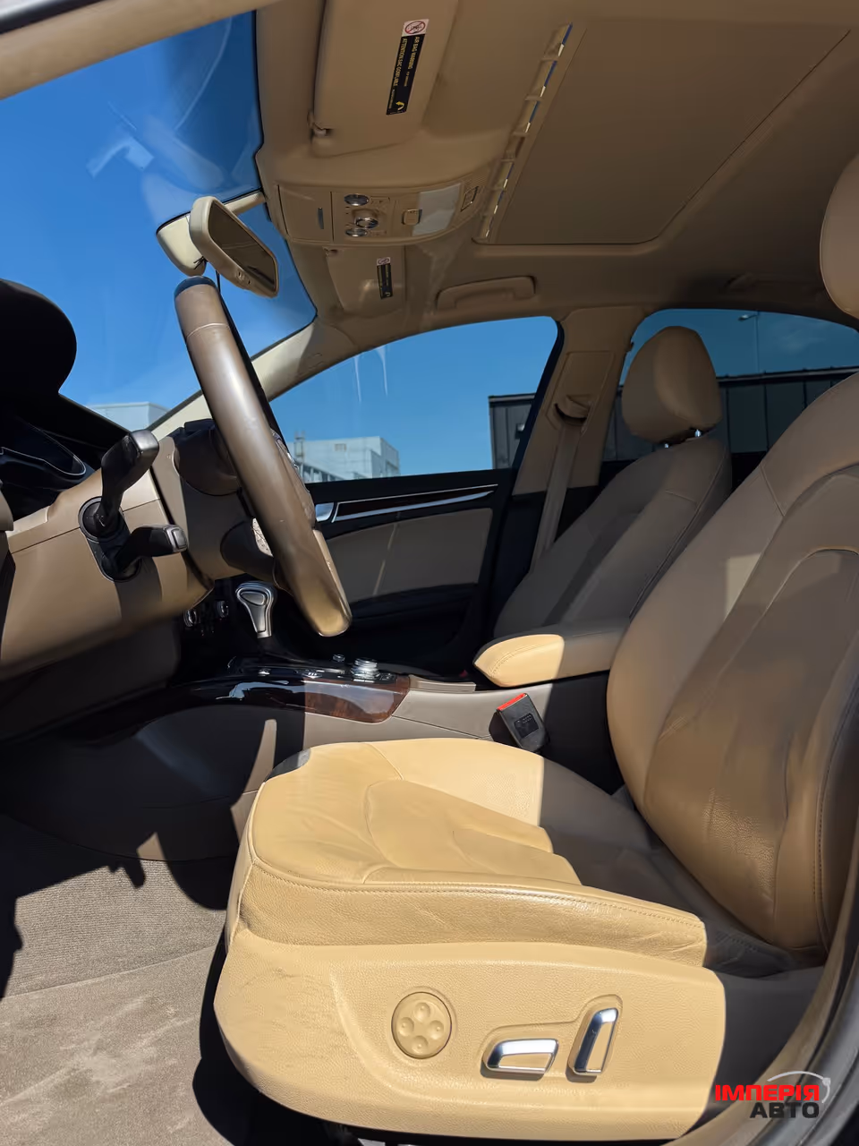 Audi A4 - фото 7