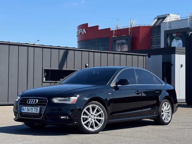 Audi A4 - фото 1