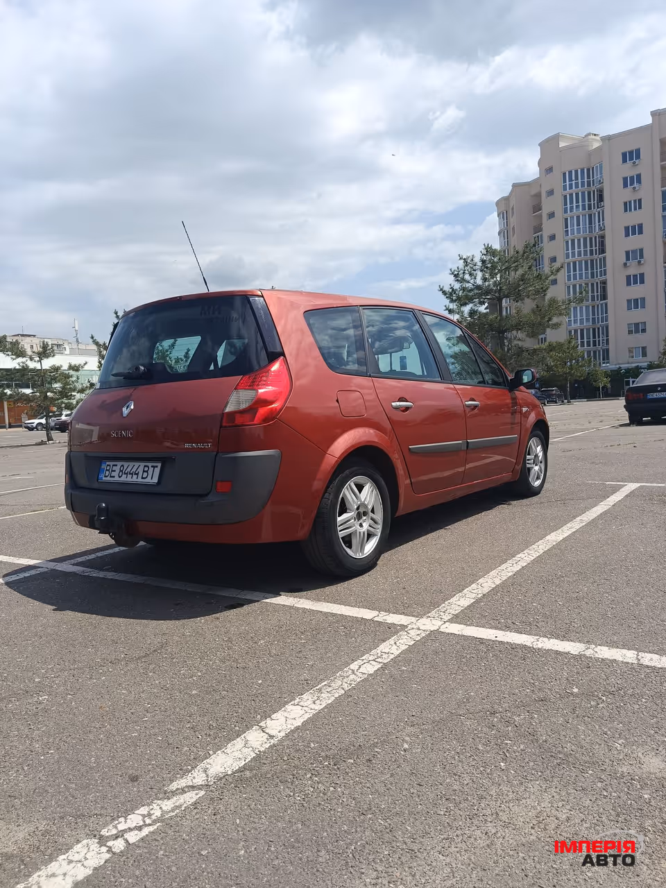 Renault Grand Scenic - фото 3
