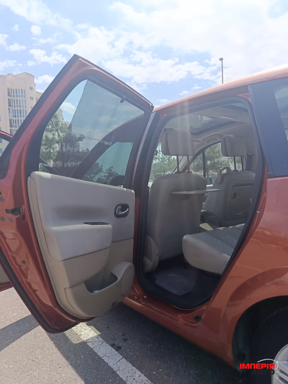 Renault Grand Scenic - фото 10