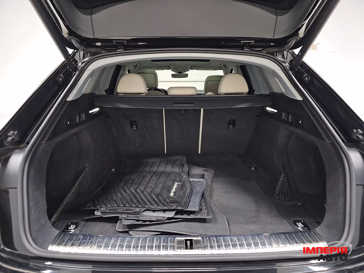 Audi Q8 e-tron - фото 10