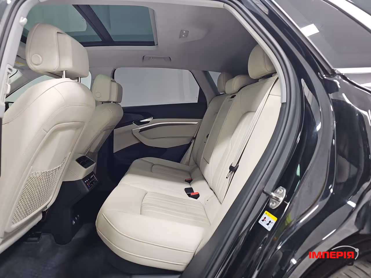 Audi Q8 e-tron - фото 9