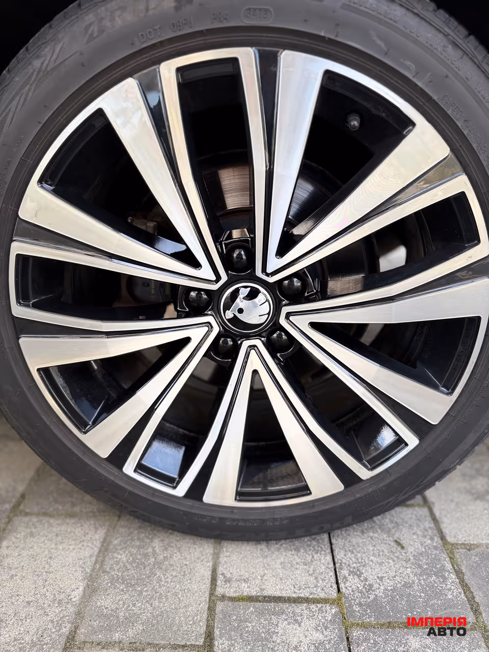 Skoda Superb - фото 13