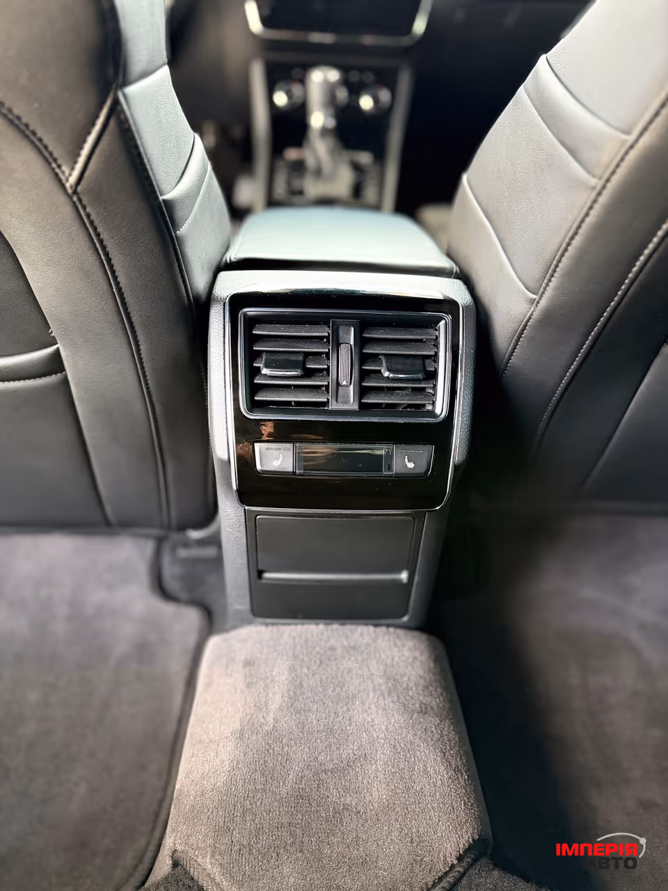 Skoda Superb - фото 11