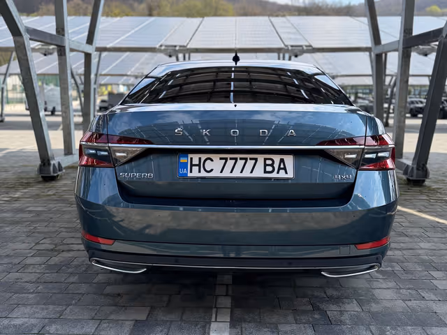 Skoda Superb - фото 4