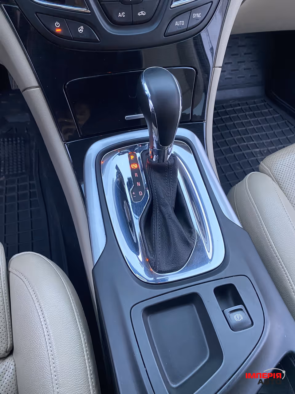 Opel Insignia - фото 27