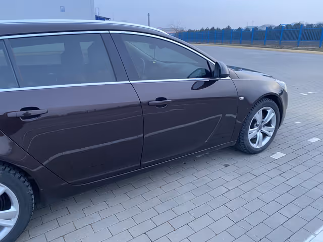 Opel Insignia - фото 5