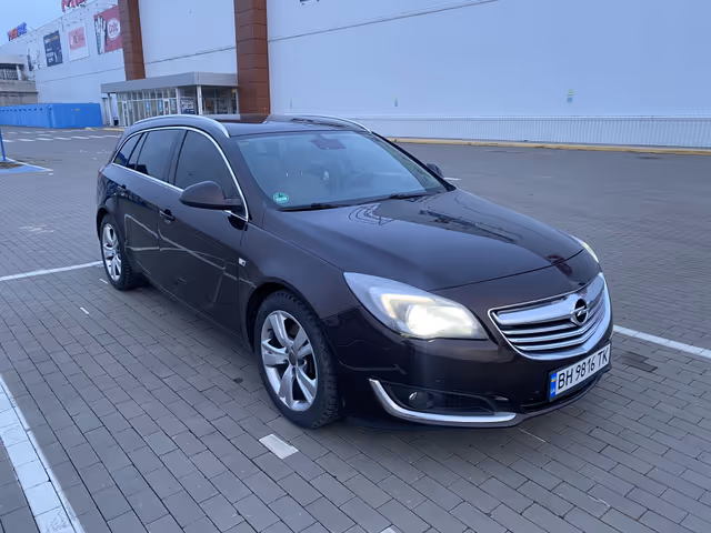 Opel Insignia - фото 2