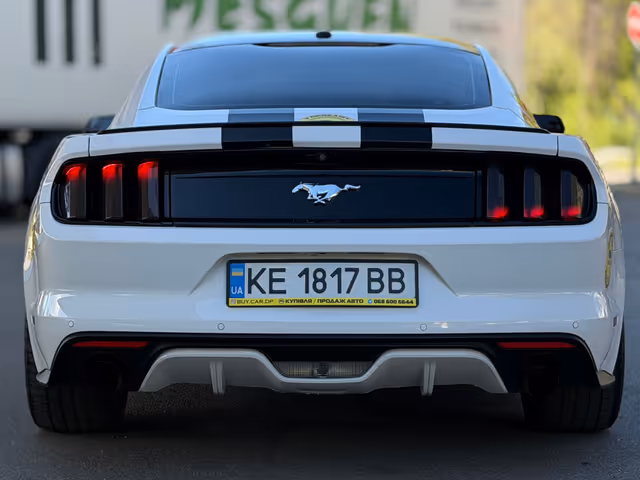 Ford Mustang - фото 4