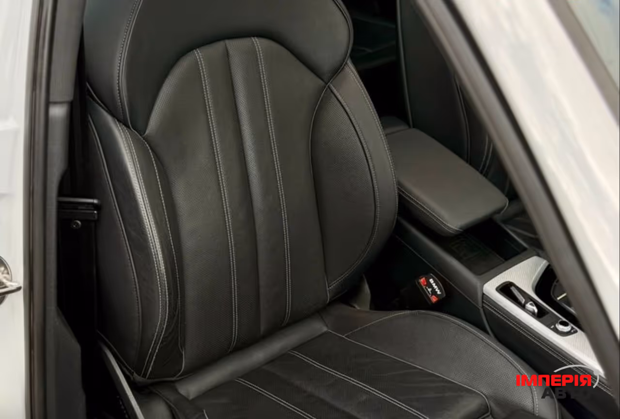 Audi A4 - фото 2