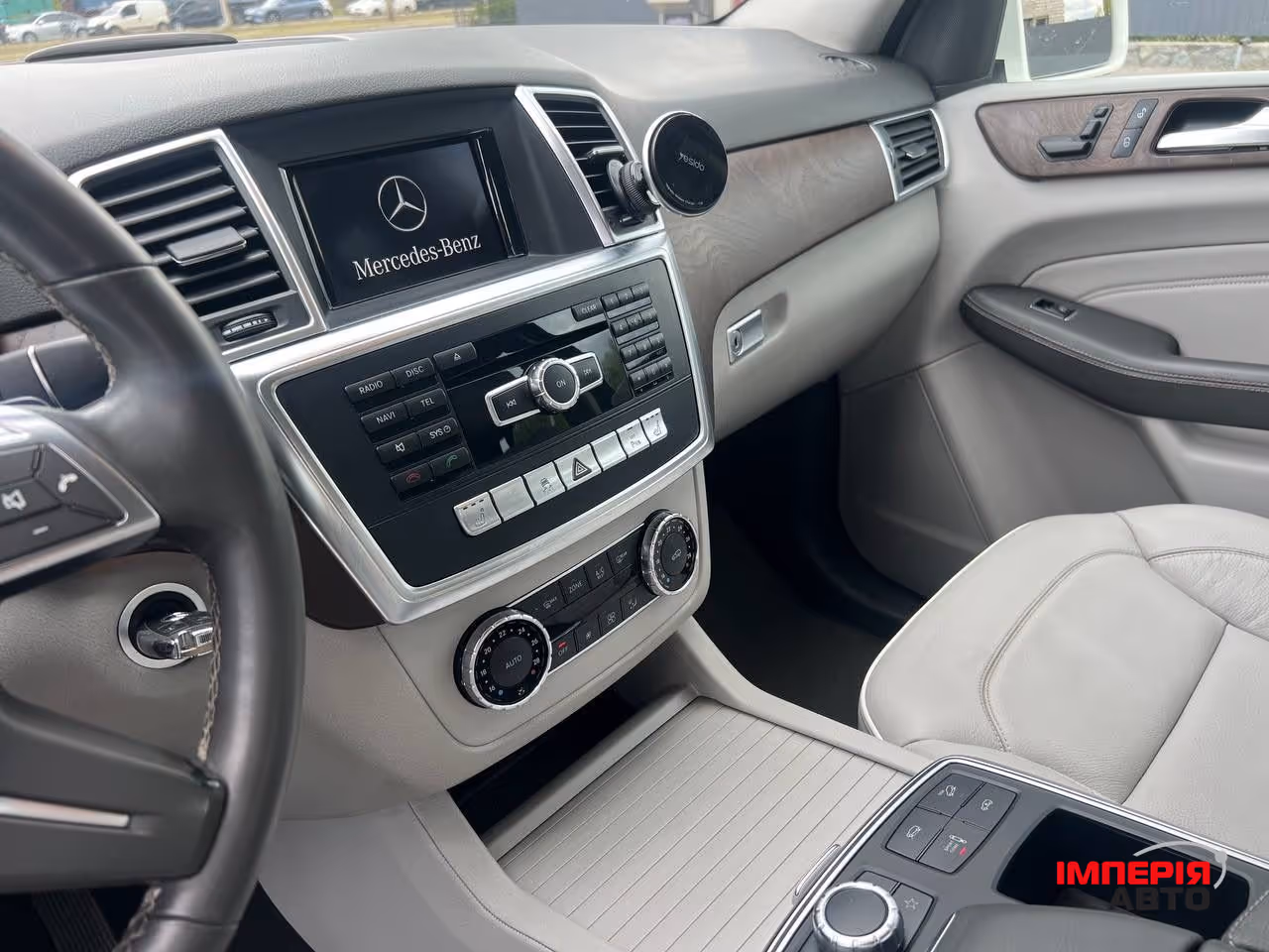 Mercedes-Benz M-Класс - фото 8