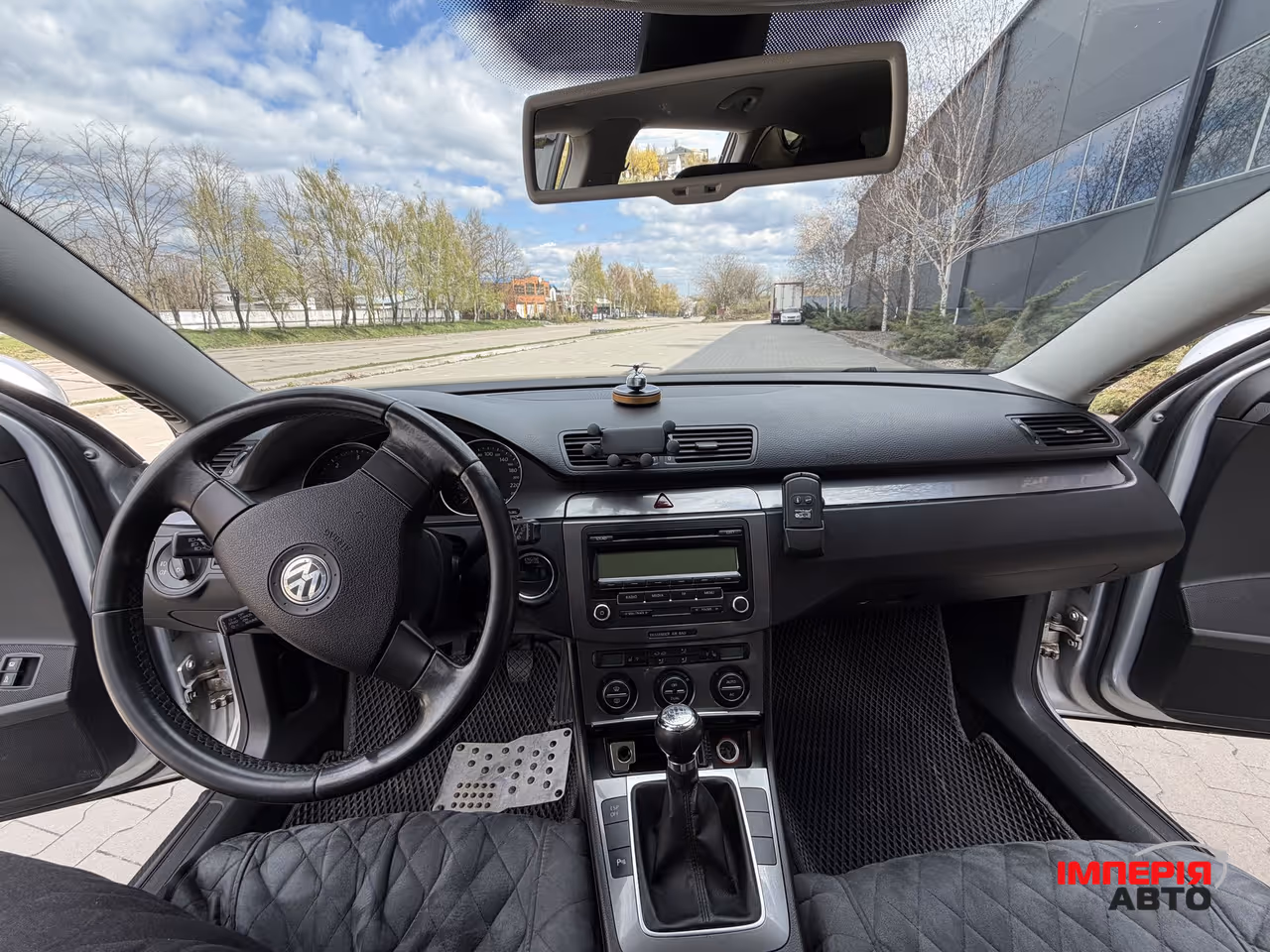 Volkswagen Passat - фото 14