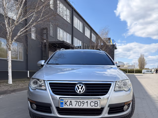 Volkswagen Passat - фото 1