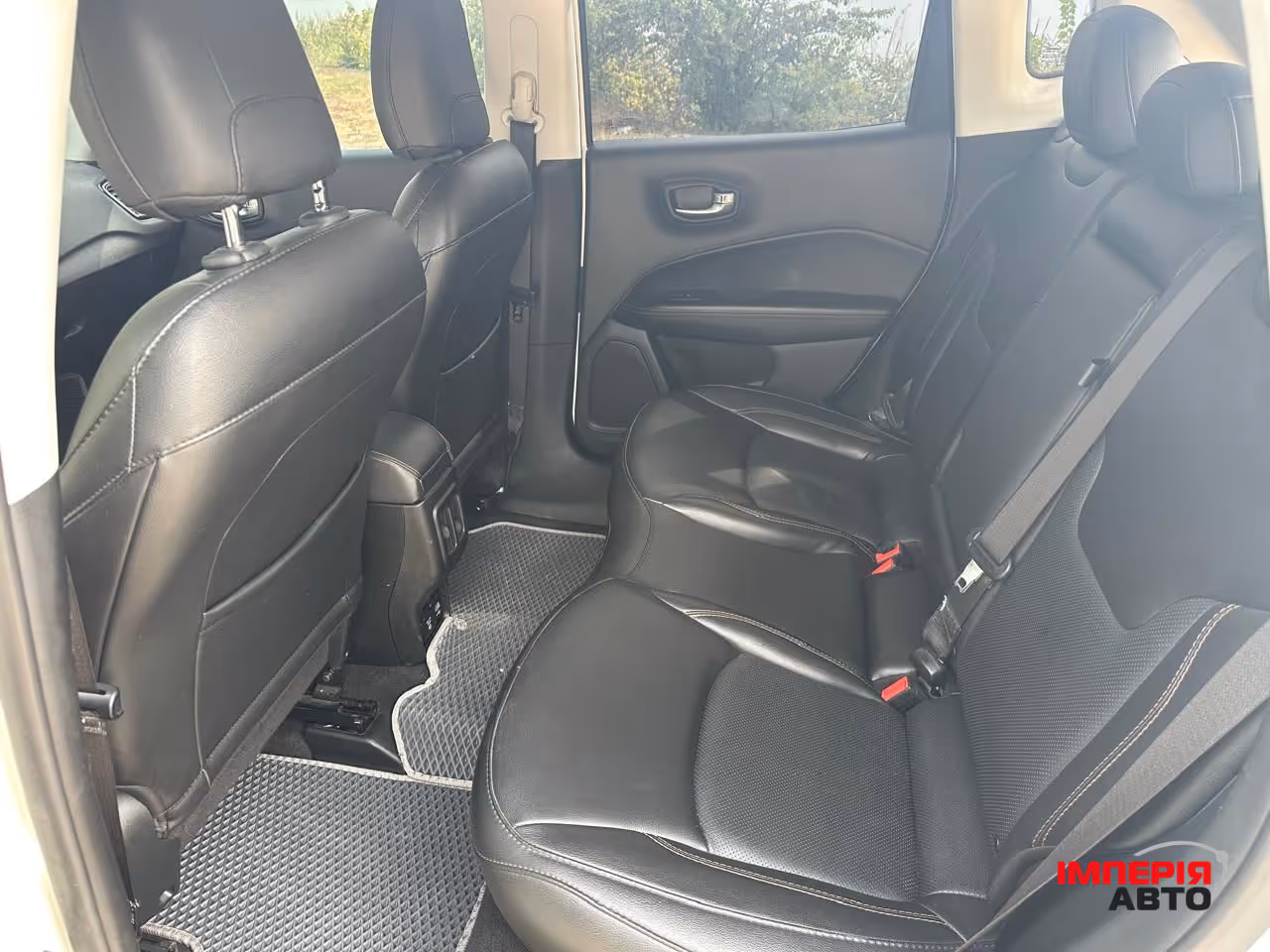 Jeep Compass - фото 6