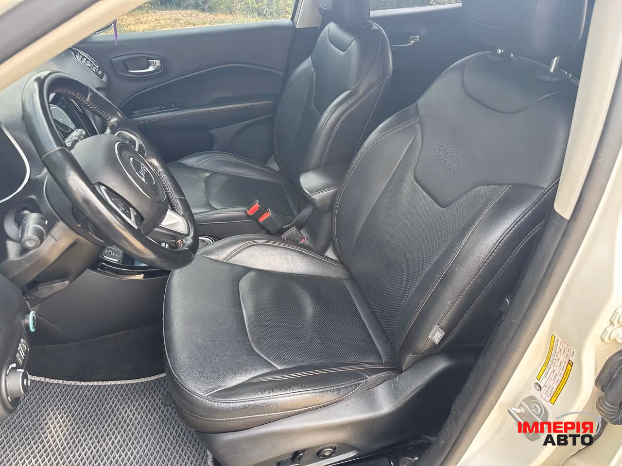 Jeep Compass - фото 4
