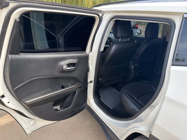 Jeep Compass - фото 5