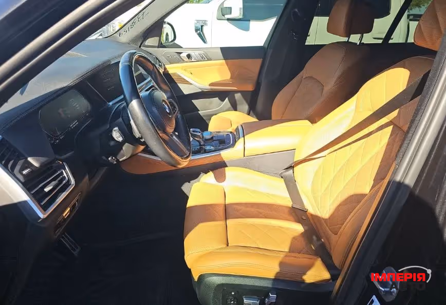 BMW X5 - фото 6