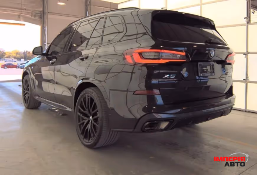 BMW X5 - фото 5