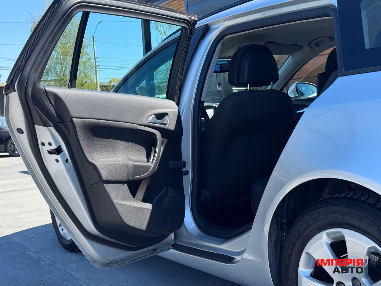Opel Insignia - фото 30