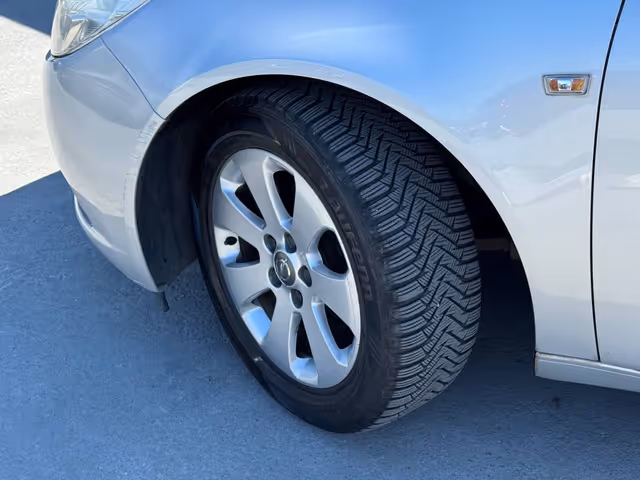 Opel Insignia - фото 3