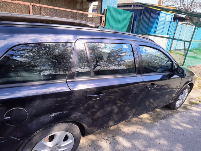 Opel Astra - фото 2