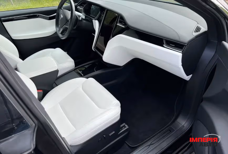 Tesla Model X - фото 7