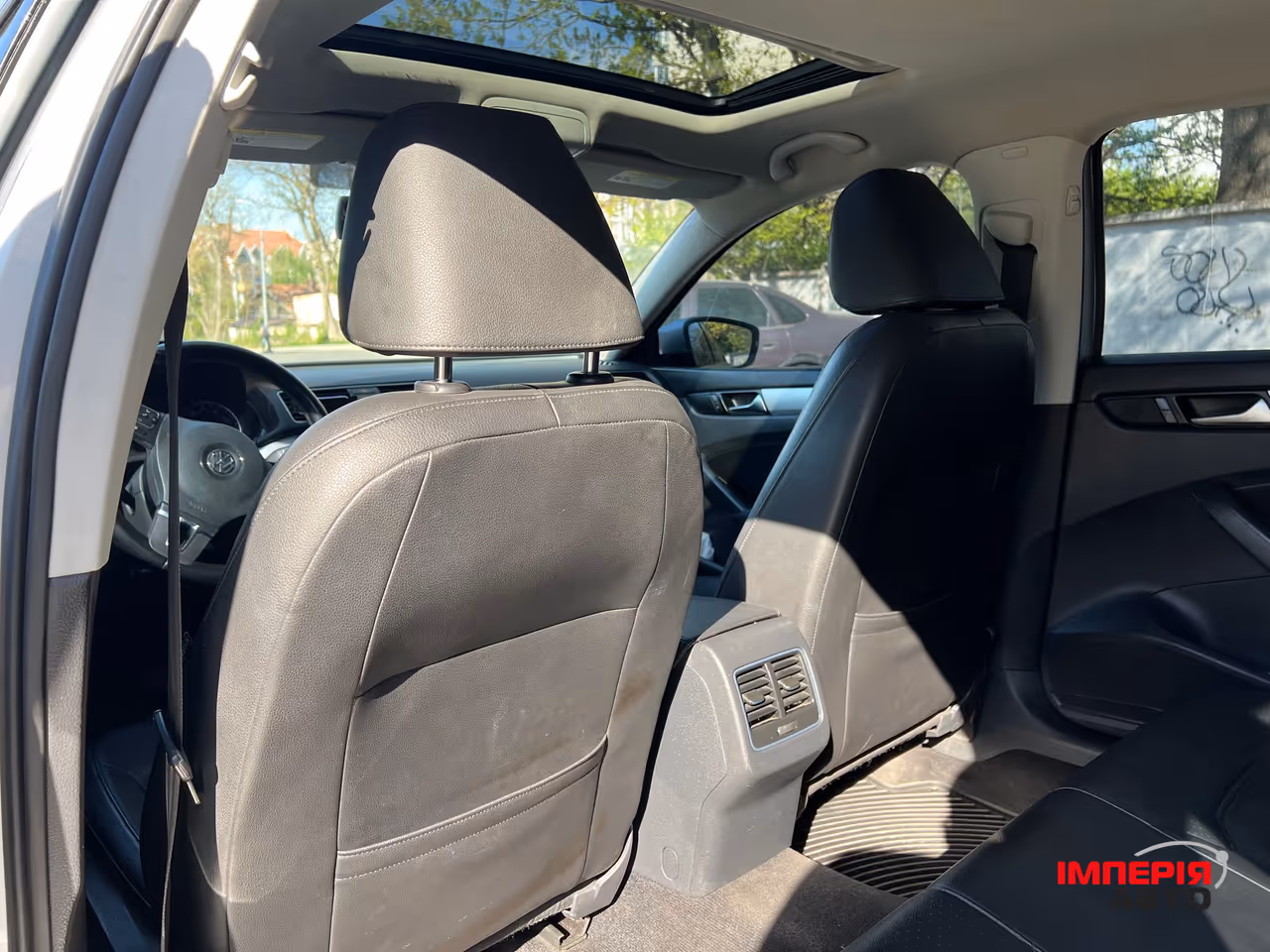Volkswagen Passat USA/NMS - фото 14