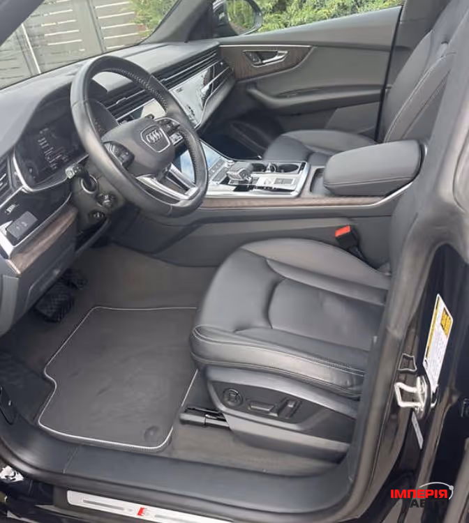 Audi Q8 - фото 8