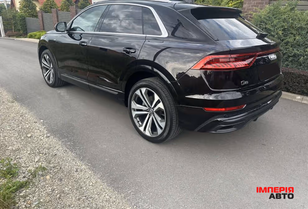 Audi Q8 - фото 4