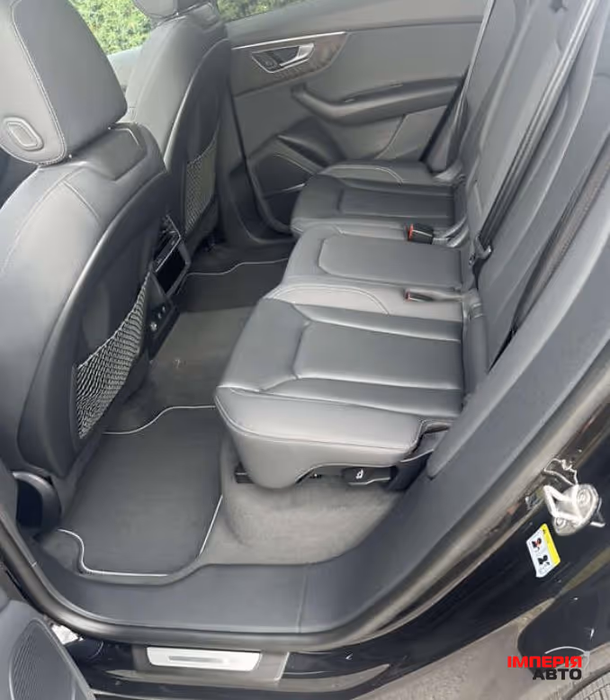 Audi Q8 - фото 9