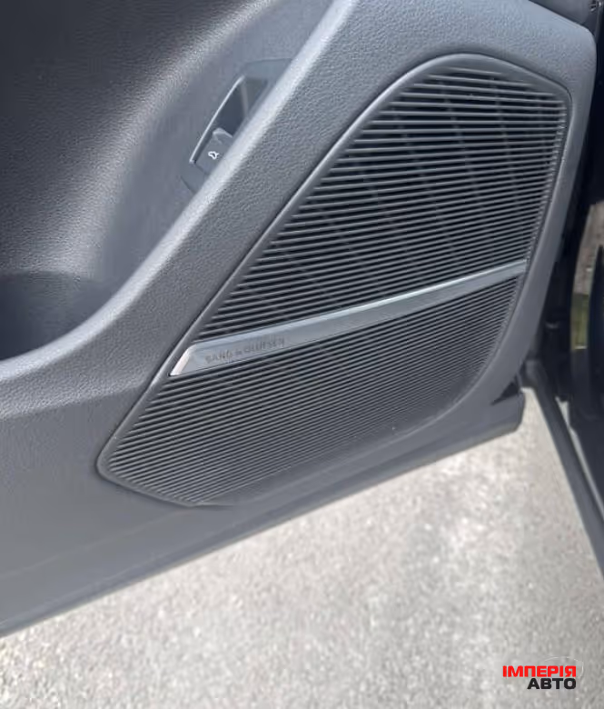 Audi Q8 - фото 10