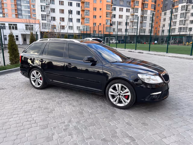 Skoda Octavia RS - фото 1