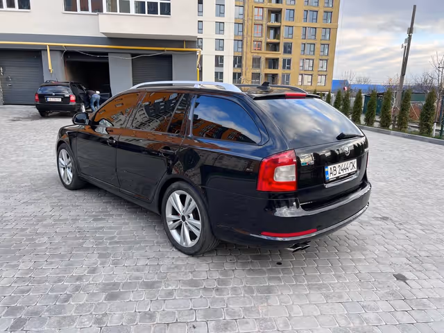 Skoda Octavia RS - фото 3