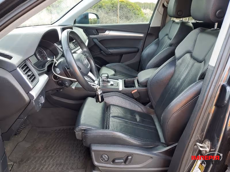 Audi Q5 - фото 7