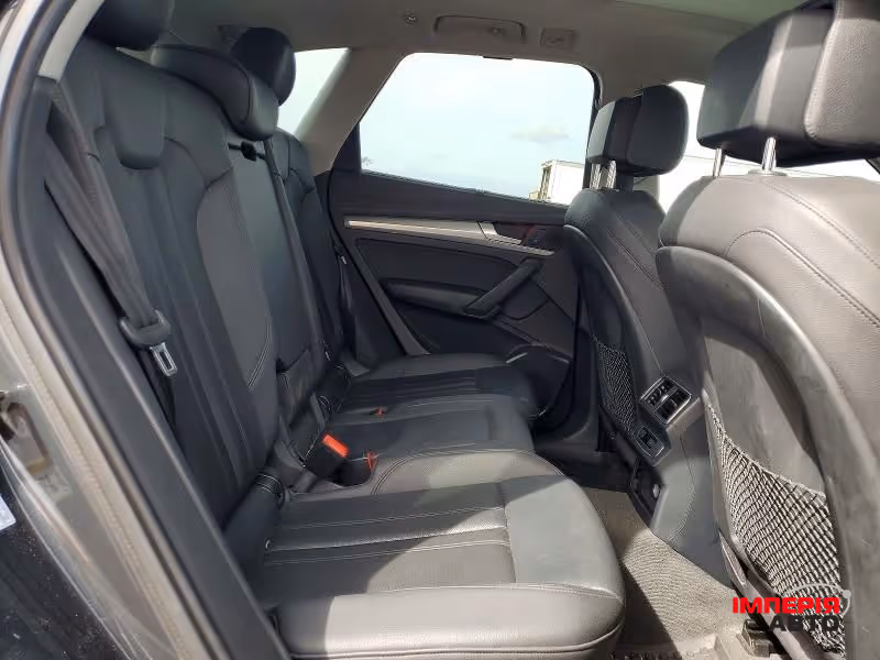 Audi Q5 - фото 11