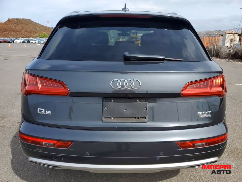 Audi Q5 - фото 6