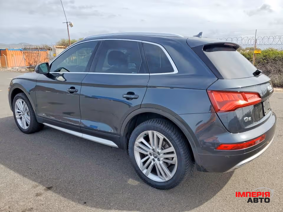 Audi Q5 - фото 3