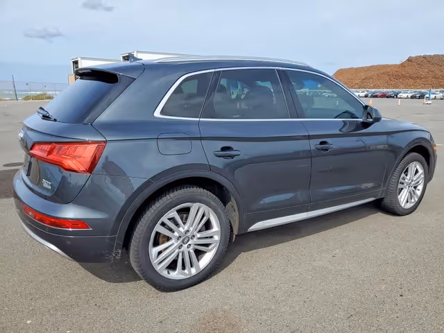 Audi Q5 - фото 4