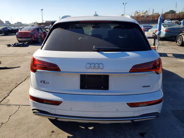 Audi Q5 - фото 5
