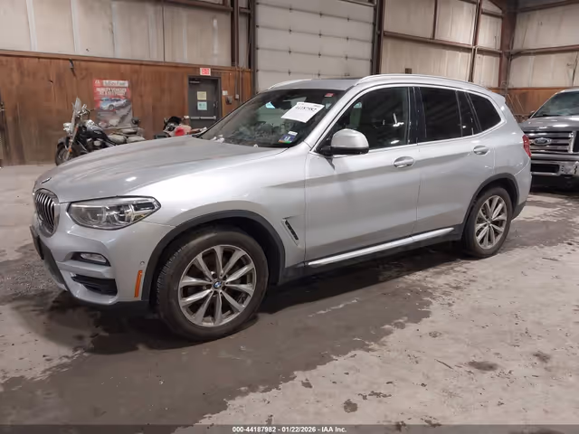 BMW X3 - фото 2