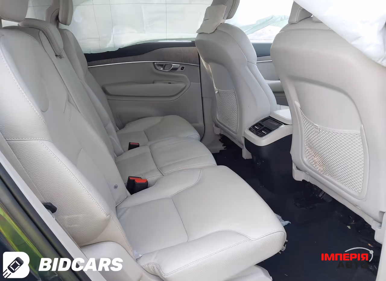 Volvo XC90 - фото 11