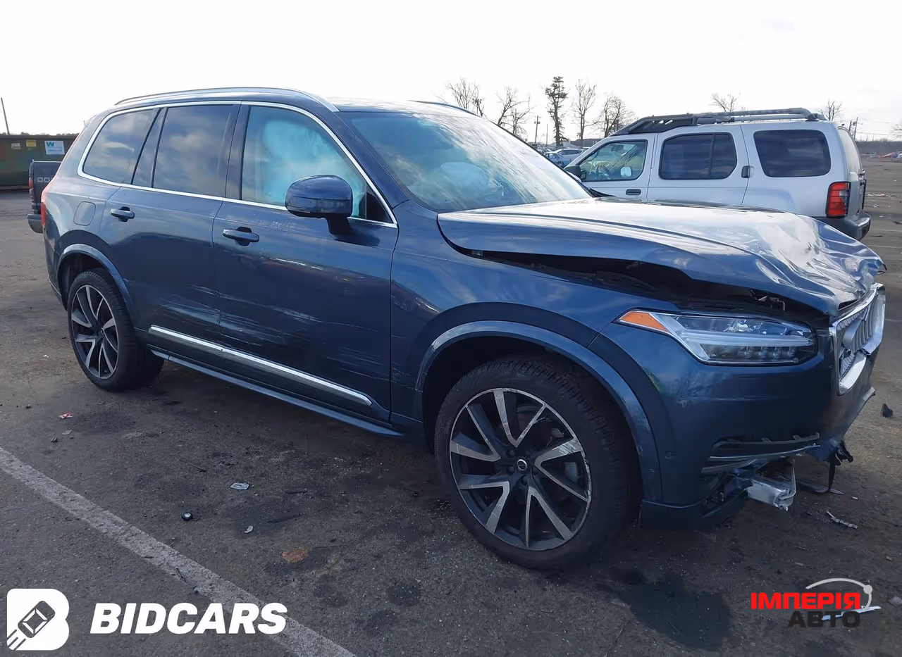 Volvo XC90 - фото 1