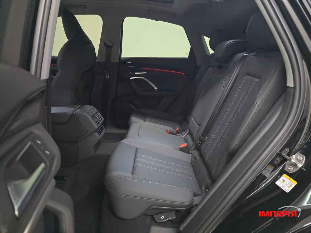 Audi Q5 - фото 10