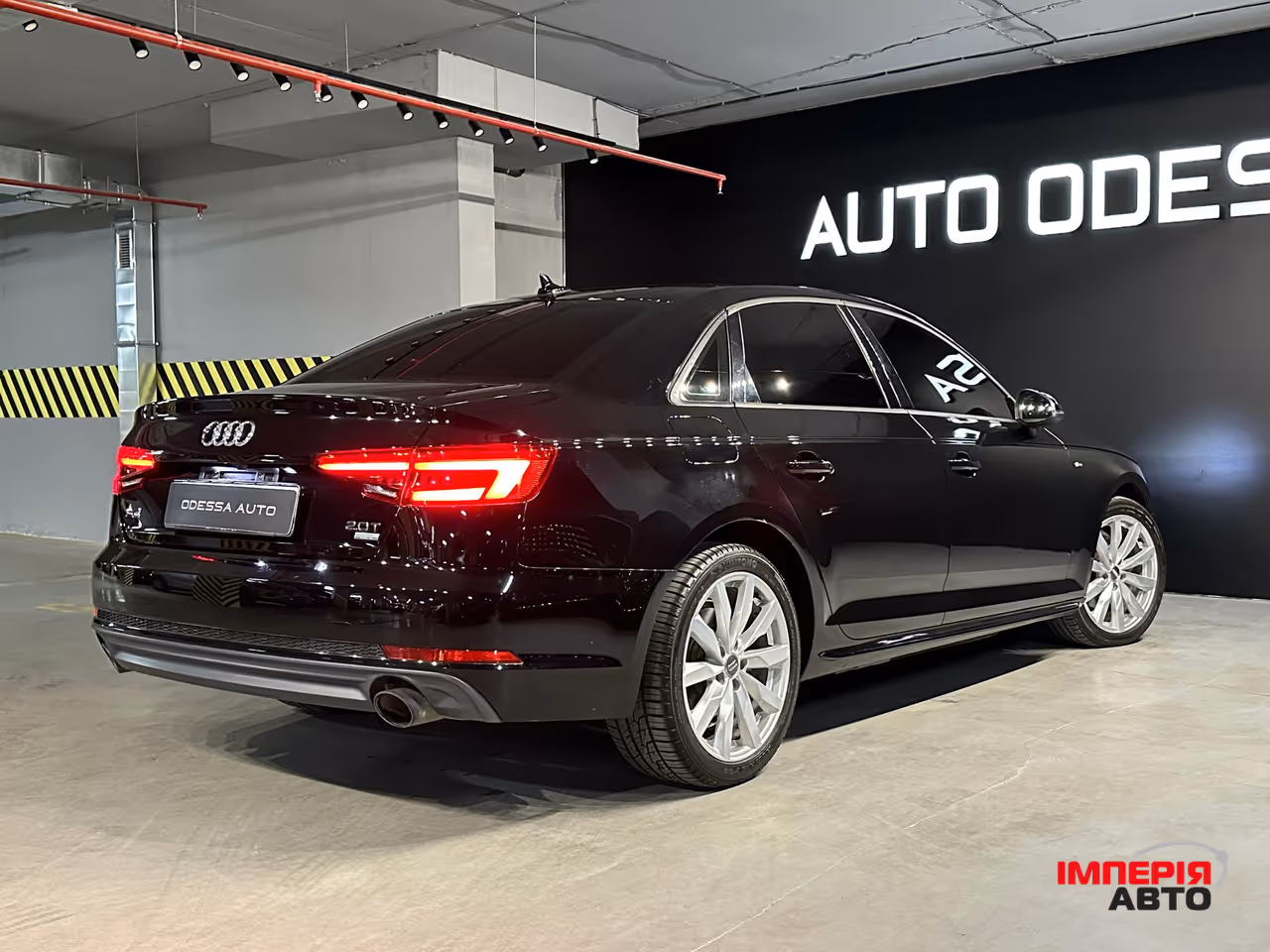 Audi A4 - фото 7