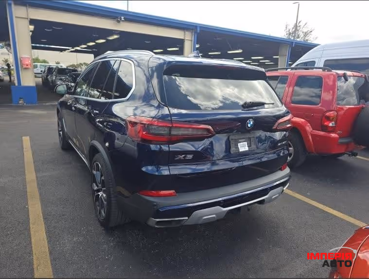 BMW X5 - фото 3