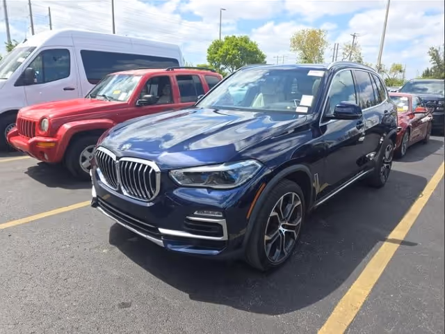 BMW X5 - фото 1