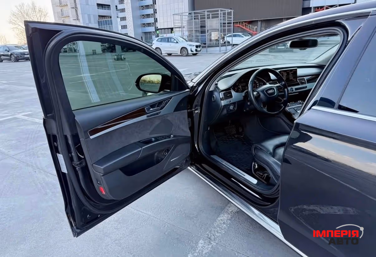 Audi A8 - фото 17
