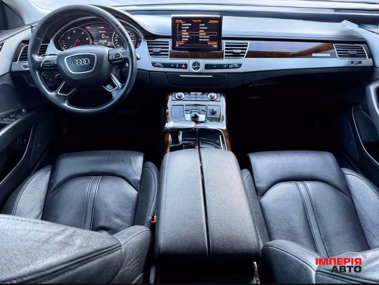 Audi A8 - фото 34