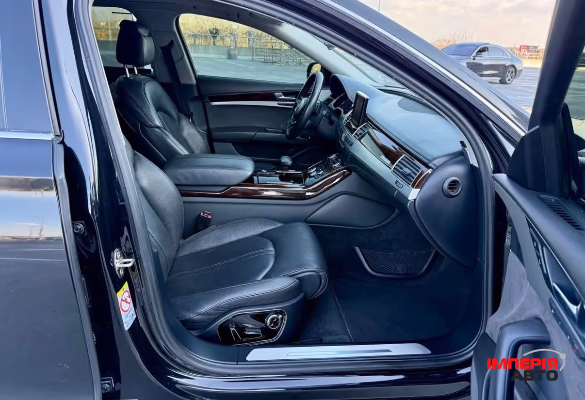 Audi A8 - фото 22