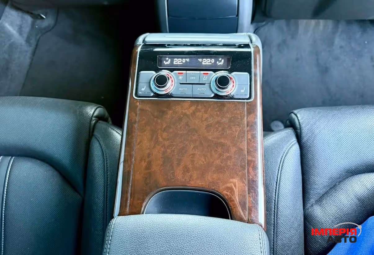 Audi A8 - фото 37